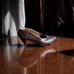 VTG Petra crocodile heels